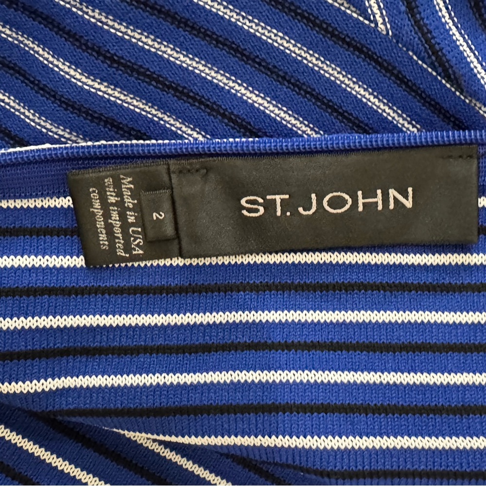 St John Atlantis Fit Flare Knit Dress Blue
Size 2 - Picture 6 of 12